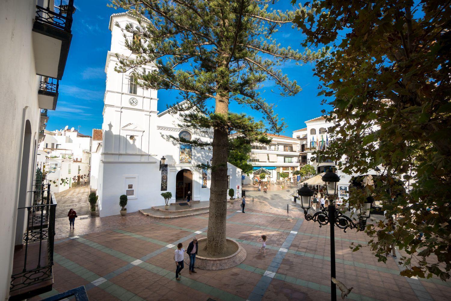 Balcon De Europa 4 Menyber Apartment Nerja Luaran gambar